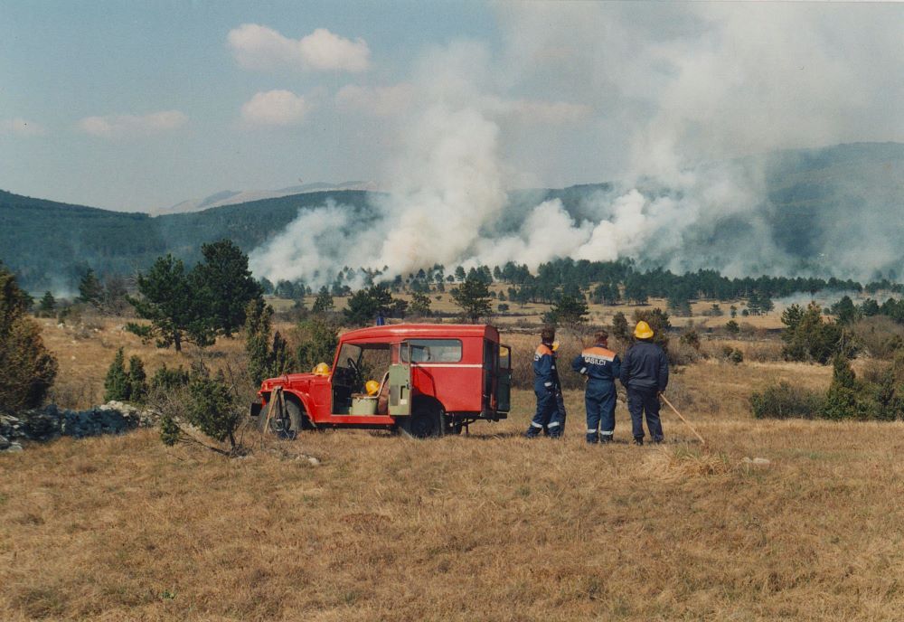 Gasilci na intervenciji požara na Vremščici